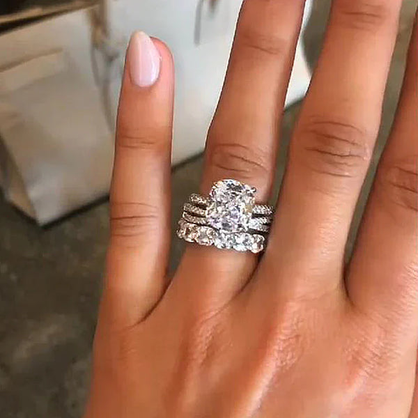 Iris – Prsten s dijamantom ovalnog reza