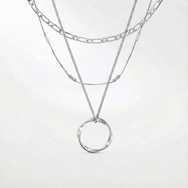 Ogrlica s tri niti otvorenog kruga